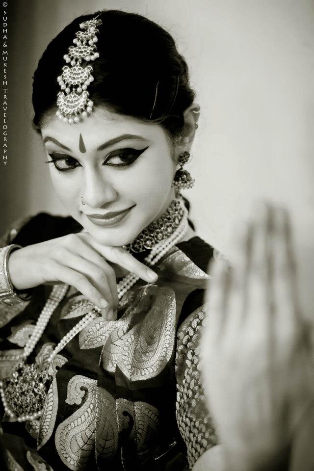 I'm a professional Bharatanatyam dancer, an Electronics and Communication engineer and a passionate n fun loving person who loves her country, family n friends!