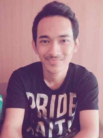 Simple Musician. A Guitarist of @StudentPresent. Booking contact management : 085717818913 ( Kiki ), 081932160860 ( Andri )