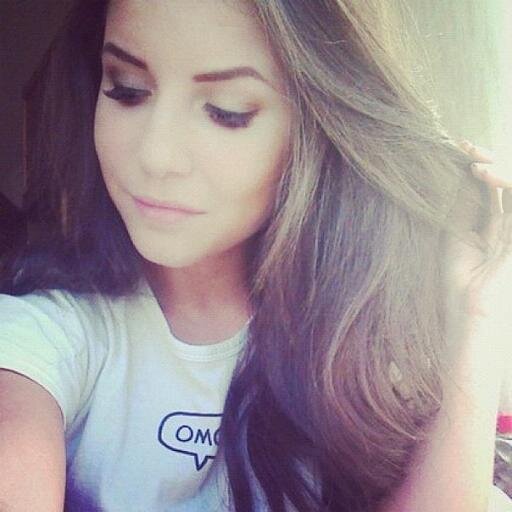 ponechkaaa's profile picture. Я как книга - открываюсь лишь для немногих.