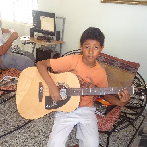 i am abdul ihave 13 years old ilove music en i play guitar and iam fan of @janick thibault