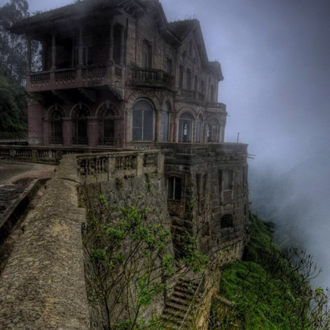 Follow for old abandoned scenes, we do not own any of the pictures. email us pictures at: abandonedplaces09@gmail.com