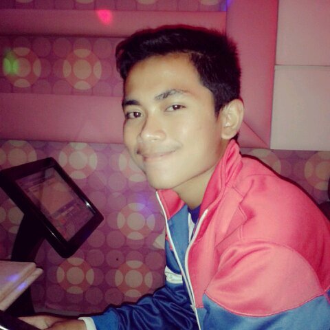 ALLAH SWT is my Lord, Islam is my life, Qur'an is my guide, Prophet Muhammad is my role model, and Heaven is my goal!(งˆヮˆ)ง