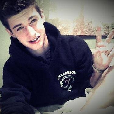 jovensrevoltads's profile picture. 