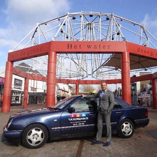 Taxi Remko | Remko Verhuur aanhangwagens en pers. bus | Drachten en Heerenveen | Friday en Saturday night | Cheap | Fast | Easy | De 'party cab' in de omgeving!
