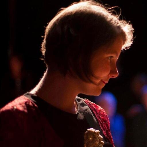 Kulturhistorikar, nynorskentusiast og amatørskodespelar. Mål om å drive mest mogleg #kulturhistorietilfolket