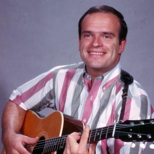 sherman1oak's profile picture. Born in 1939 in Oshkosh Wisconsin.  Educated in California (associates degree in philosophy, teacher's credential in automotive technology.