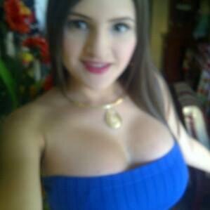 Lina_945's profile picture. futura ingeniero, creo en Dios sobre todas las cosas y amo comer y reir :3 Pin: 2941AB2F Acepto solo conocidos!