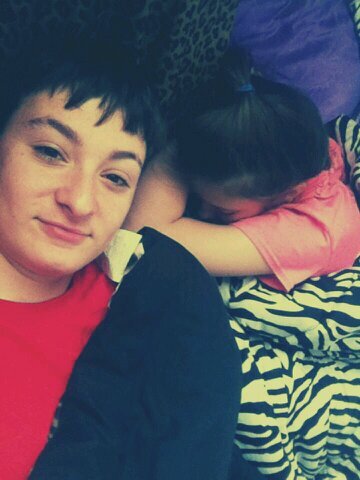 Rest Hannah. ily babygirl. Ma & Pops had a QUEEN fareal.. @mallory102_