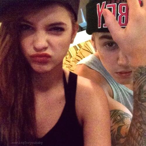 ✧*:･ﾟ oi meus amores, estou aqui para a divulgação da minha fic. Donas [[@madehimcray e @bieberonco]] ✧*:･ﾟ