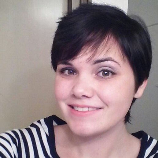 angelinakump's profile picture. 