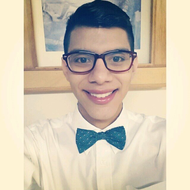 Club De Fans de Albert Vielma,Presentador de AlocadosTv. Canal 11 del Zulia.