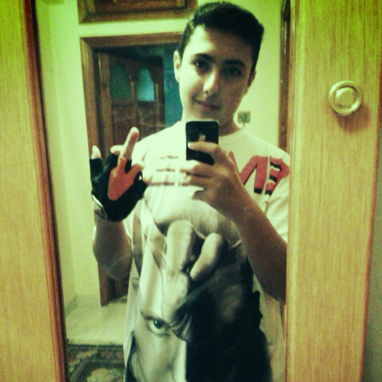 anlaytekin's profile picture. I Don't Give A Fuck.