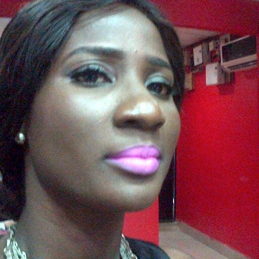 Fashion & Cosmetic Makup Artist | Glamour, Bridal, Traditional & Event Makeup services
email address:  smnwoko@yahoo.com