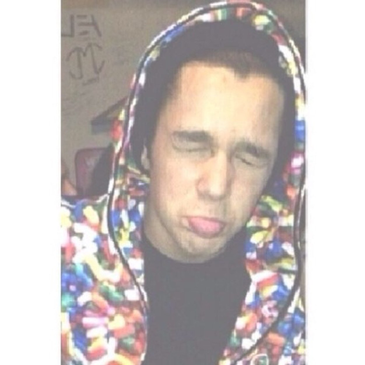 You like smilin' dontcha? 2/4 I once blocked Robert and lost his follow :(