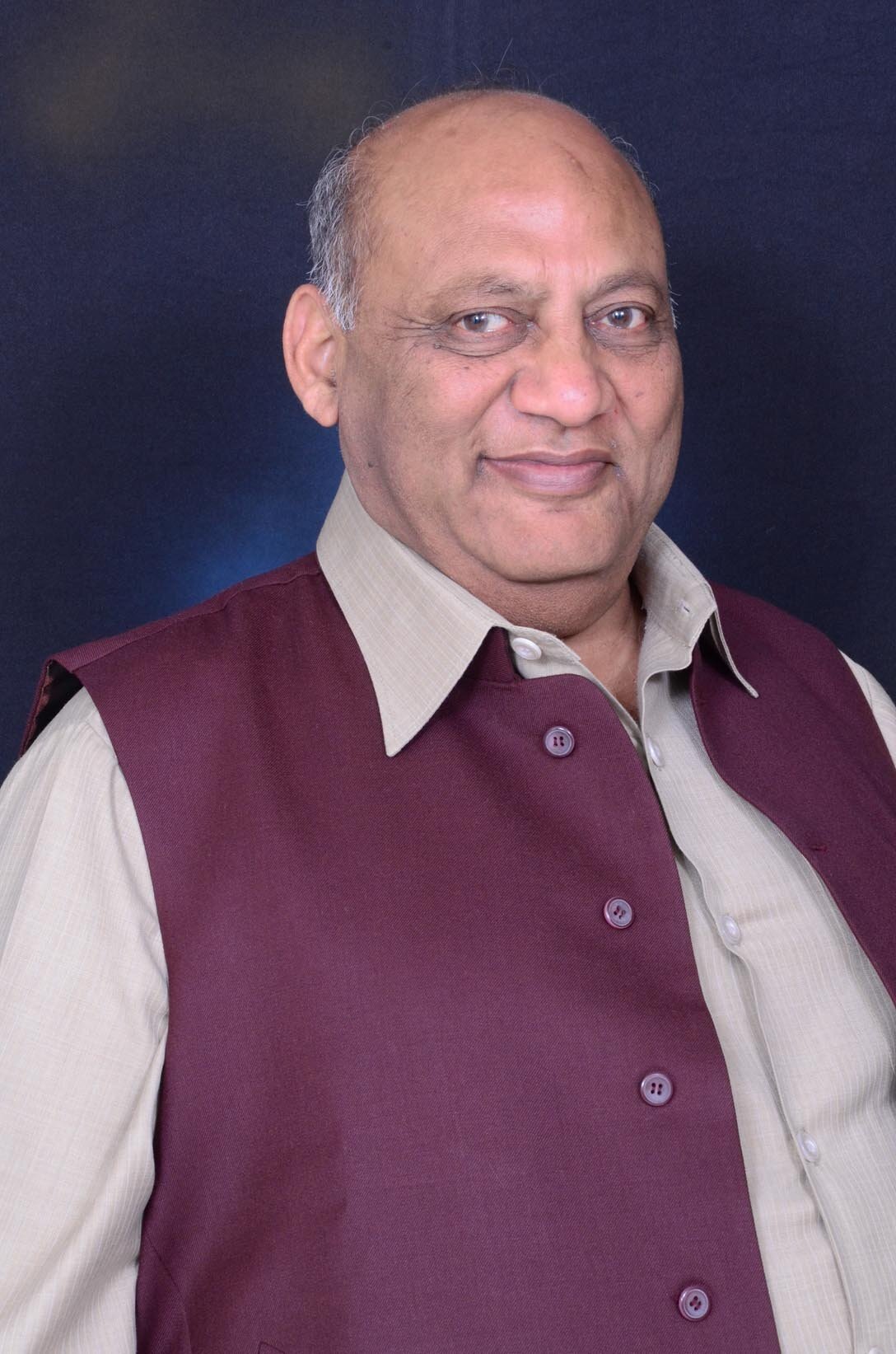 Samajwadi Party Leader, Chairman of Trade Tax, Uttar Pradesh &National President of All India Udyog Vyapar Pratinidhi Mandal