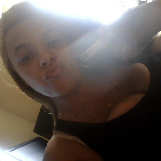quem me vê, me vê sorrindo a vai ser sempre assim! =)