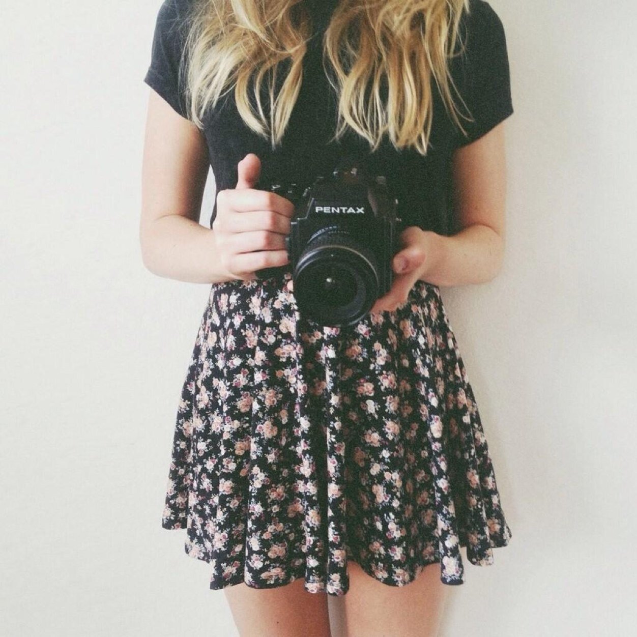 Just your average blondie tweeting about her life. Sass master. Header is my photo. Just a girl with a love for running, photography, and rock and roll