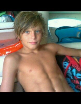 CF_CalumLaVoz's profile picture. Marta y Miriam. Apoyando a @CalumHeaslip1 desde el primer día. CALUM HEASLIP♡. CALUMIERS♡