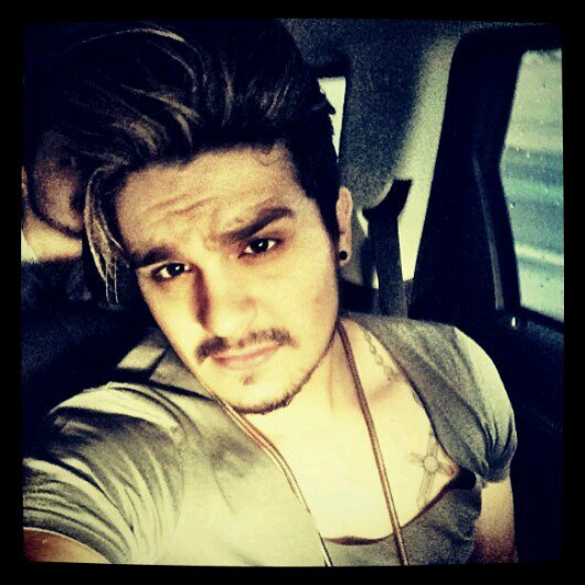 4ngrydash's profile picture. Revolution dead