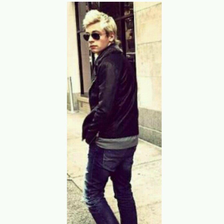 RockerAMoonster's profile picture. @ItsAllysonxo stole my heart. || 3/16/14 || Boom.