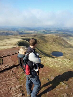 7Yslinglibrary's profile picture. We provide advice, hire and holiday schemes for baby carriers in  the Forest of Dean and Wye Valley.