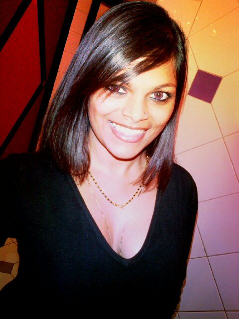 DivzShah's profile picture. I love myself ;-)I'm fun down 2 earth..njoy meetin new ppl..I'm just ME ;)