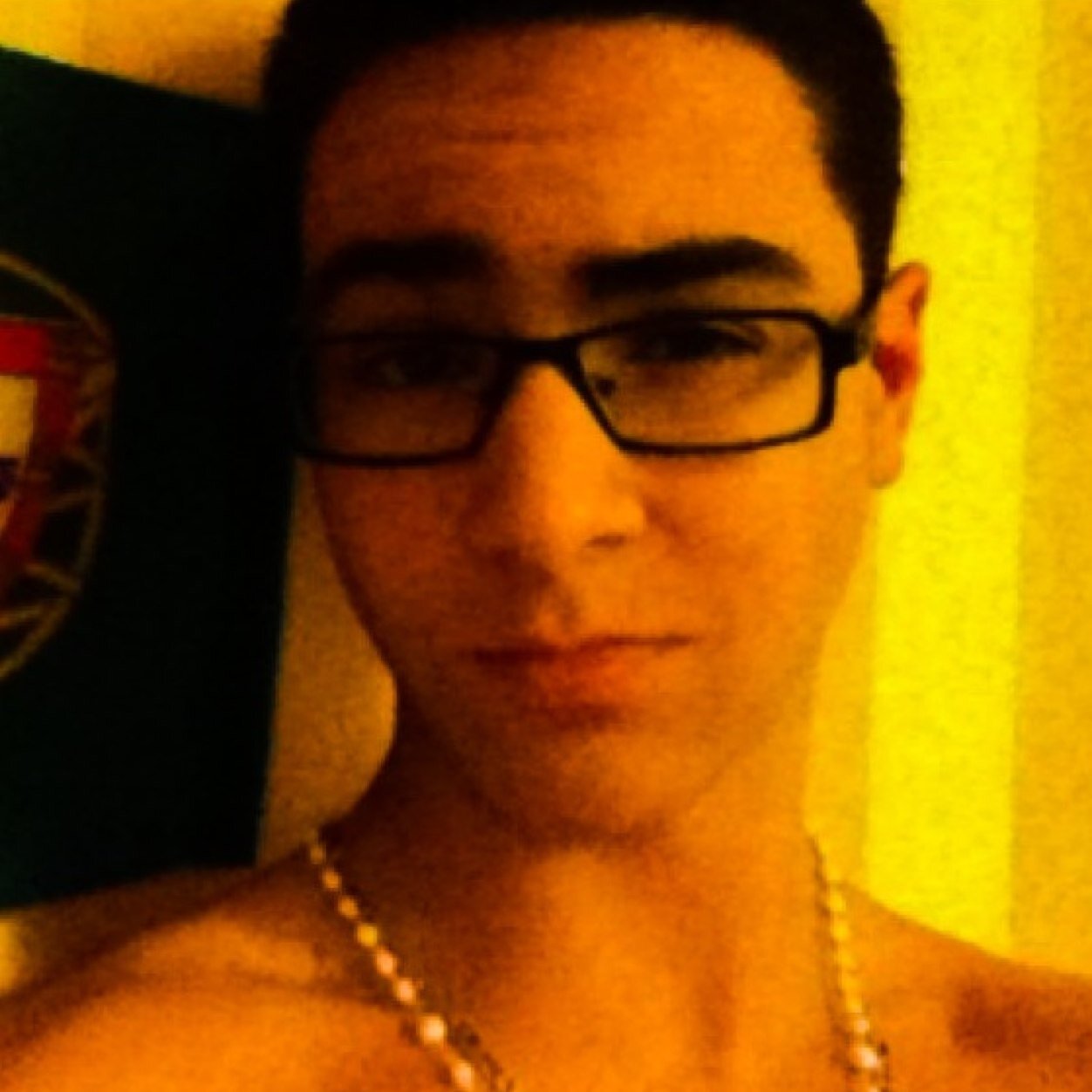 Alex: Very Important Portuguesh #TeamPortugal #TeamBenfica #TeamCR7 #TeamDaddyyankee // Paris (93)