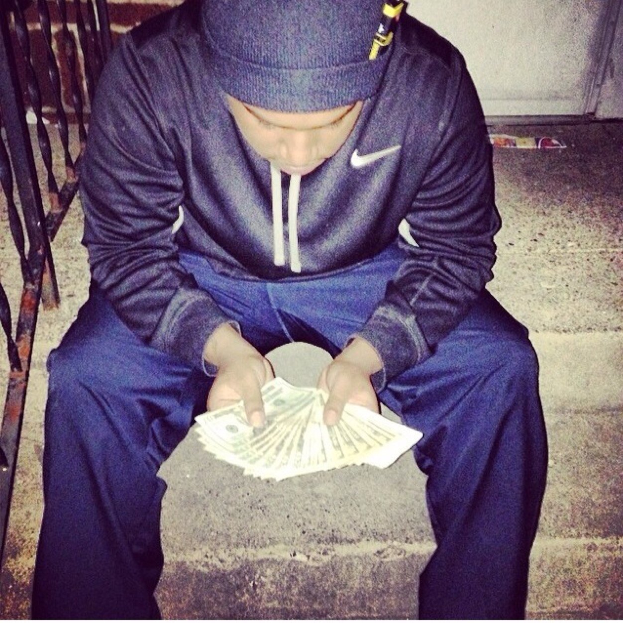I Be Chillin Wit My Villans!!! #SunVillage !!! #Ltf !!! Gettin To Dis Money!!! #FollowBack !!!