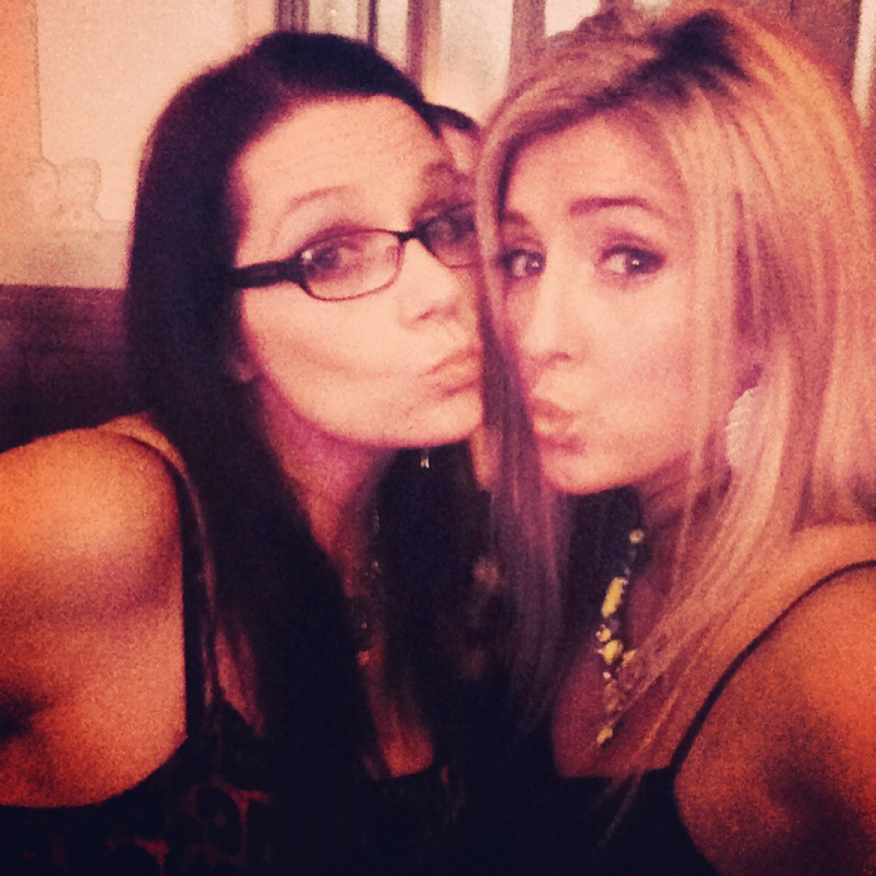 CreganJenny's profile picture. Ireland. Live life to the fullest... Smile the biggest... Laugh the loudest! Instagram: jencregan!