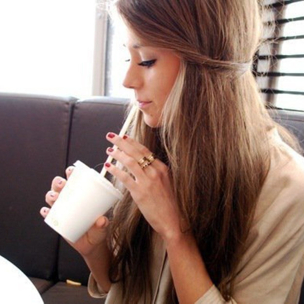 Lea_Lille2's profile picture. Le sexe entre deux personnes, c'est beau. Le sexe entre cinq personnes, c'est fantastique.

Woody Allen