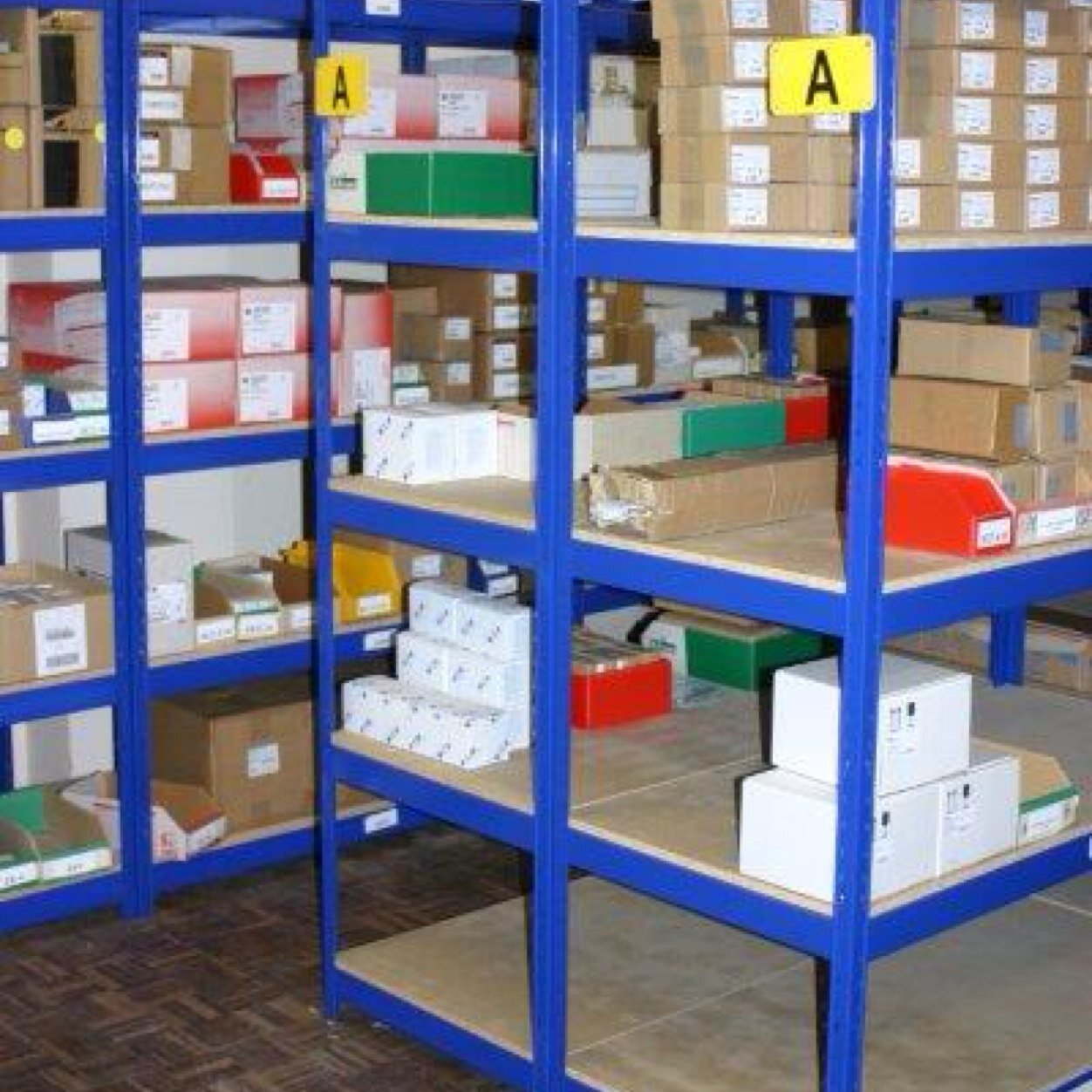 Zamba Shelving is manufactured by Storage Solutions Ltd for trade Storage Equipment Dealers, Retailers & Hardware Outlets for re-sale bulk or retail flat-packs