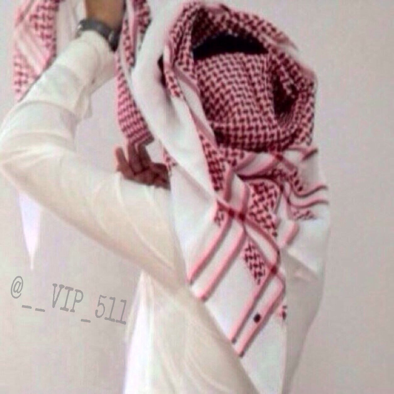 ‏تابعني اتابعگ تبادل رتويت5/5 من (( المفضله )) وعطني تم ،،