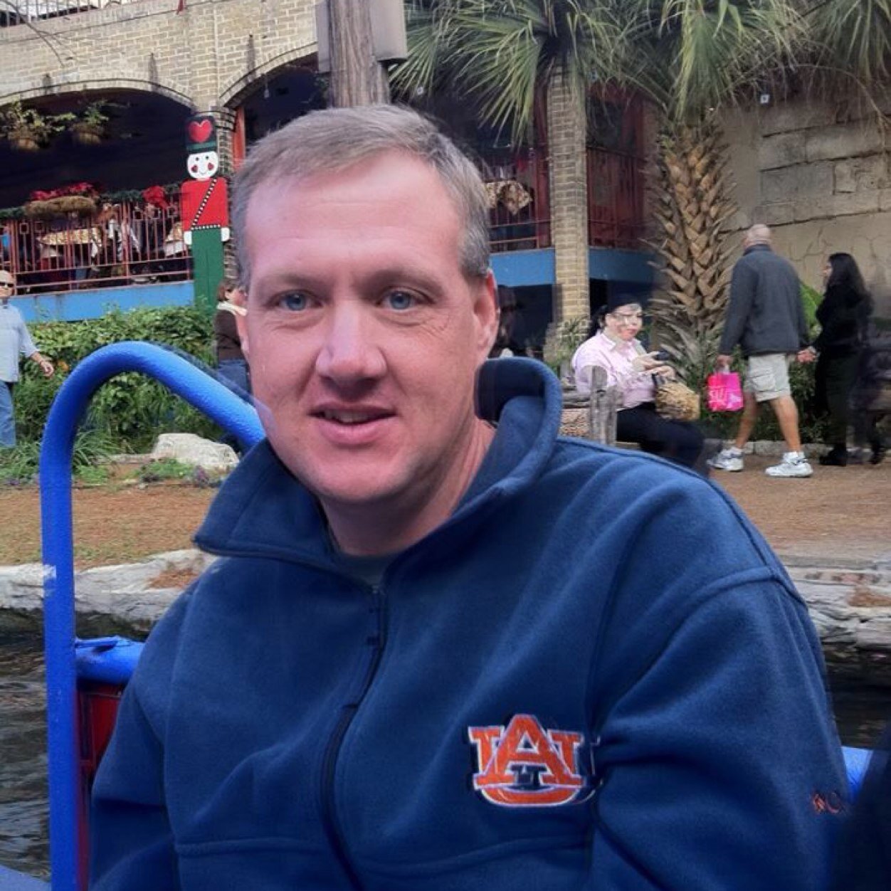 DARRELLARAY's profile picture. 