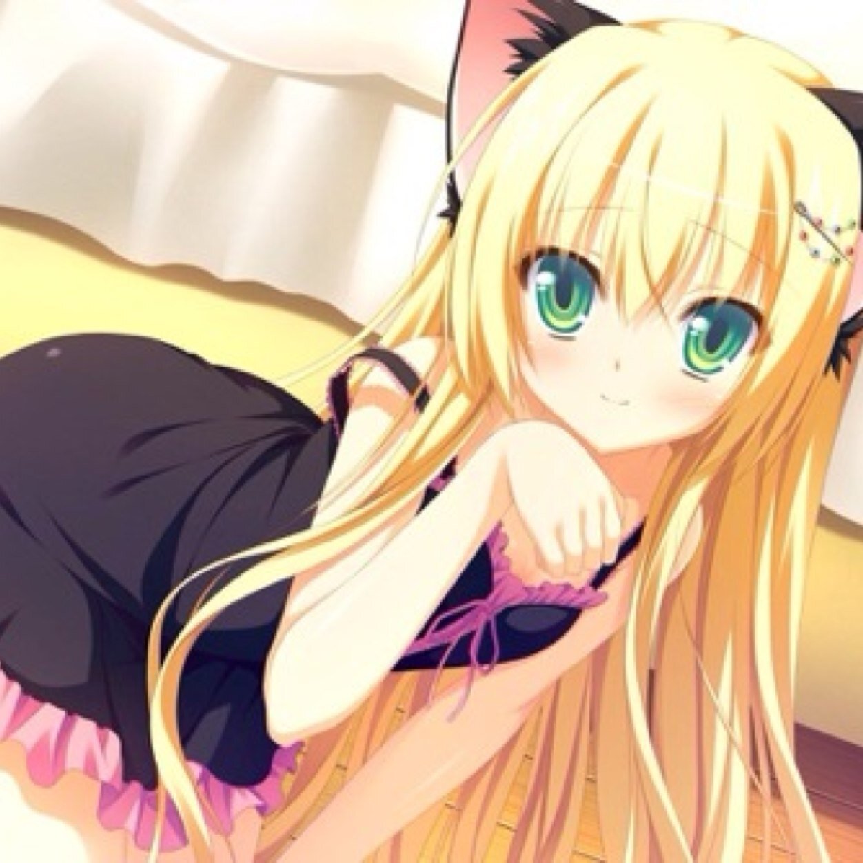 Im angel the Princess of letaria since my mother died and i only have my older sister.I love my sister alot but she is too strict at times|RP|#loli|#Bi|#taken~