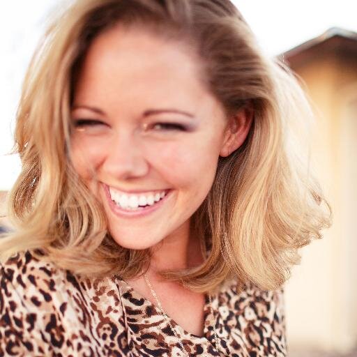 Arizona + SoCal Photographer. Wife. Mom. Fitness Freak. Unabashedly Transparent. People lover. Truth Seeker. Obsessed w/ excellence. Based in Tucson.