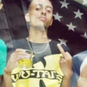Compositor,  Rapper Não Oficial &
 Jogador de Futebol Amador Do Atual: A.e.c favela fc
