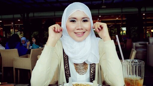 october. faculty of public health UI'13. department of finance HHG. eat. oneday I will leave this country.