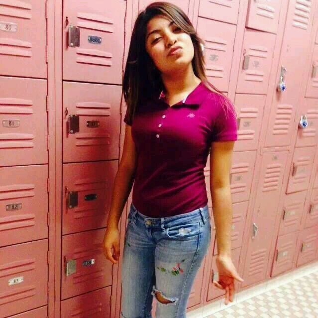 I love somkeing get high is where its at dm i be bored rip old me
