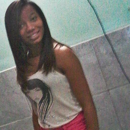 Carinha de santa néh?Mais é só a cariinha ;)