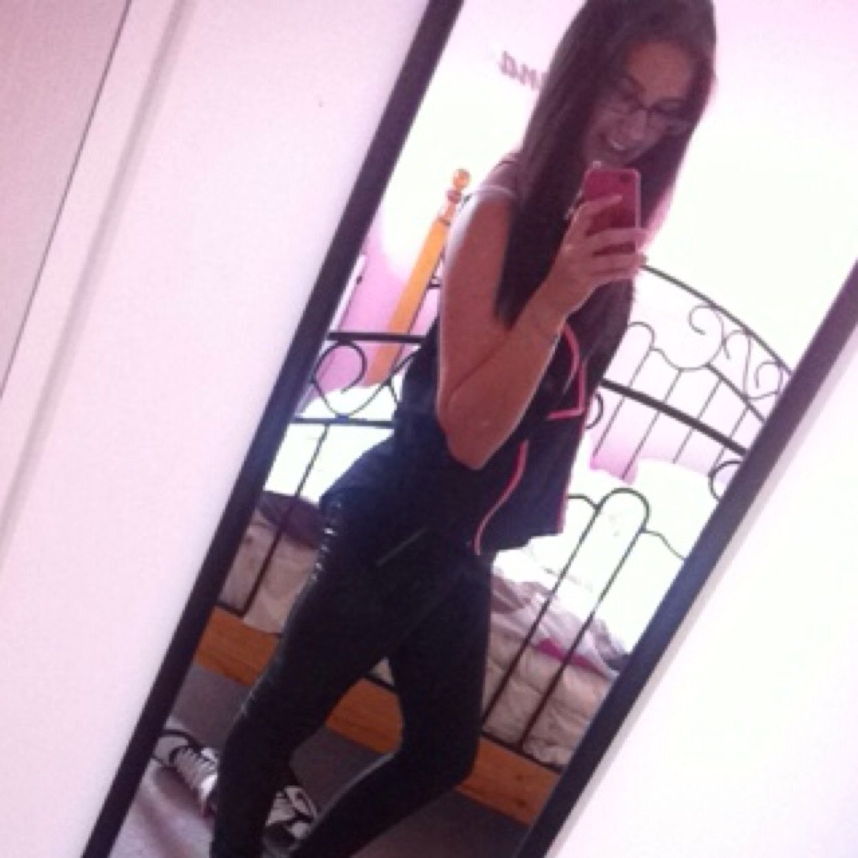 Deana_Lyons's profile picture. I am your basic bitch. Follow for a follow