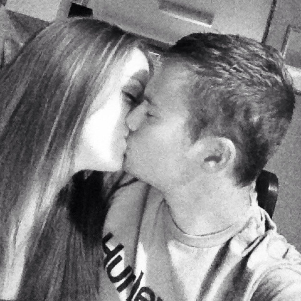 RhiannonBond94's profile picture. 