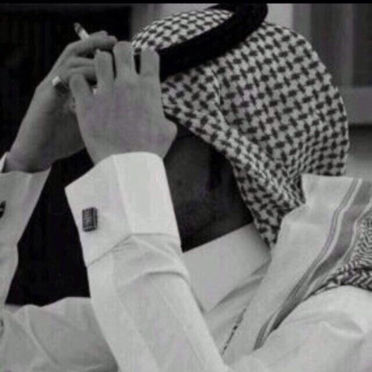 .. أبـدآ لا تحـزني يا يمّـه إذا خانتني رجليني ..  إعاقتي .. بإرادتي أتخطاها