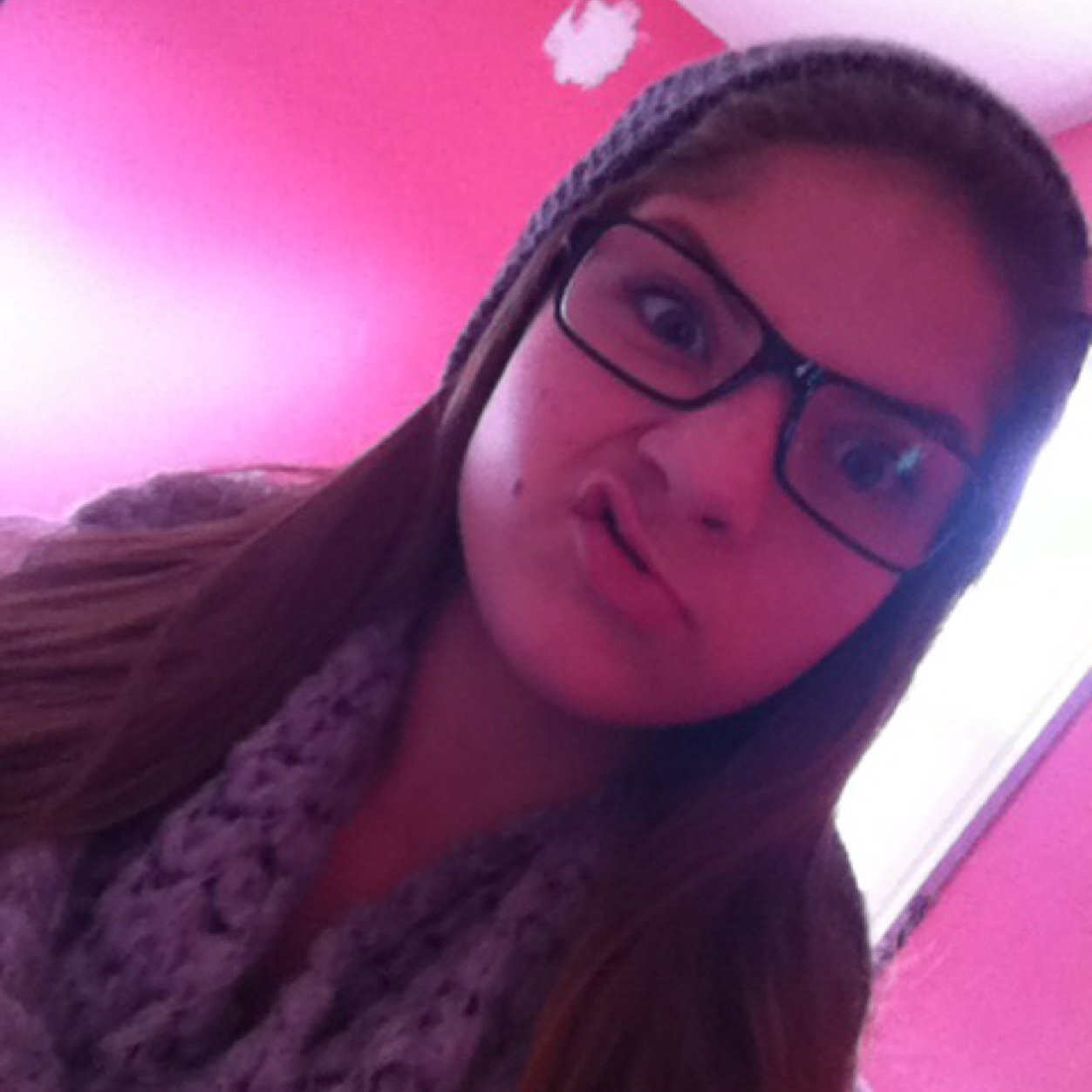 I love.....
One direction 
And 
5SOS