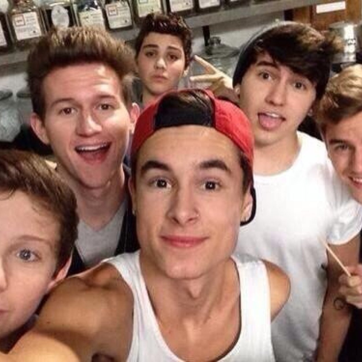 Just a couple of o2L fans :)