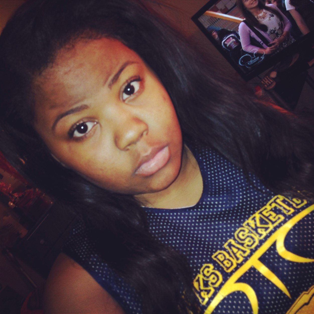 The Official Page Of Jada Henderson . ! : )