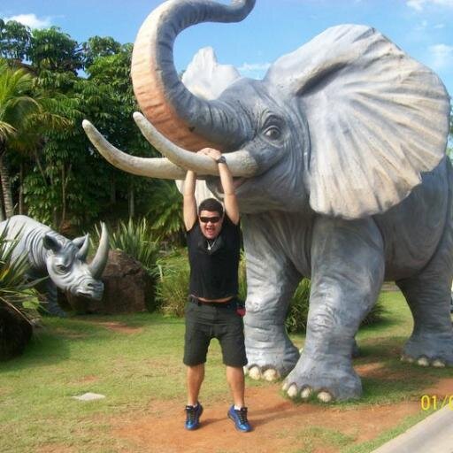 Amigo, Filho de Oxalá, Prefiro meus cachorros, virginiano e perfeccionista por natureza... Alguma duvida? Me questione !!!