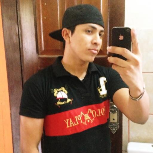 Instagram @Srrafael