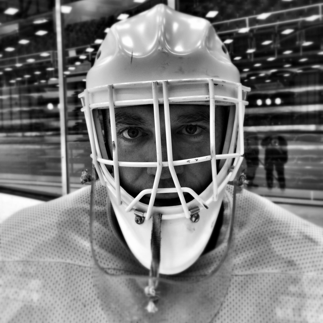 fyvehole's profile picture. I pretty much just use twitter to chirp