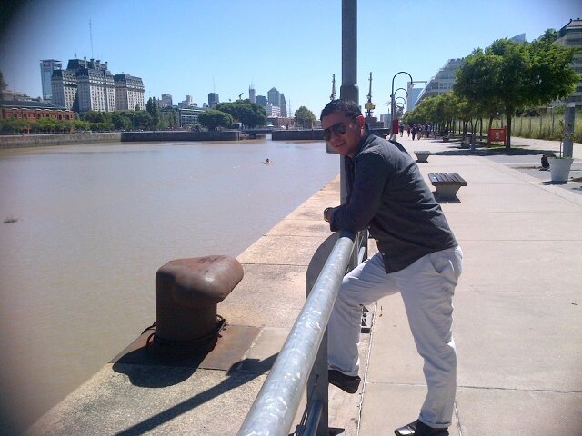 Venimos a servir