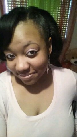 WHAT IT D0 TWITTER!THIS BE YA GIRL CEECEE.I Like to meet new people,travel,and spend time with my family and my boo!!...anything else just ask! ;)